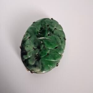VTG Jadeite Brooch Sterling Silver Carved Floral Foliage Safety Clasp Green Pin